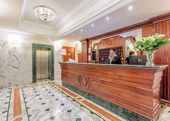 Otel Raeli Regio 3*