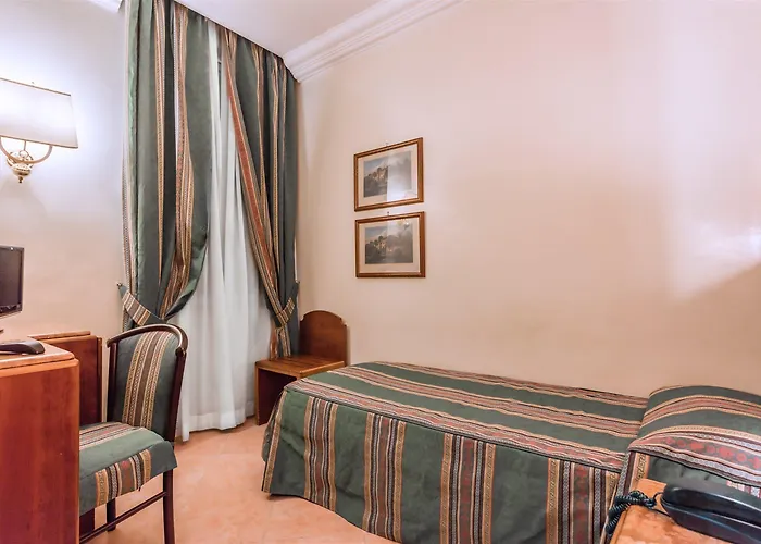 Otel Raeli Regio 3*